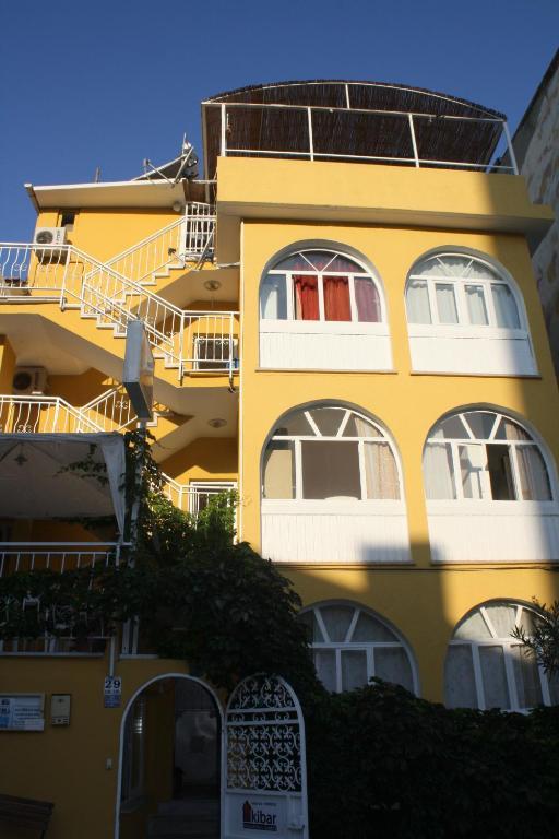 Kibar Apart Pansiyon Kuşadası Ngoại thất bức ảnh